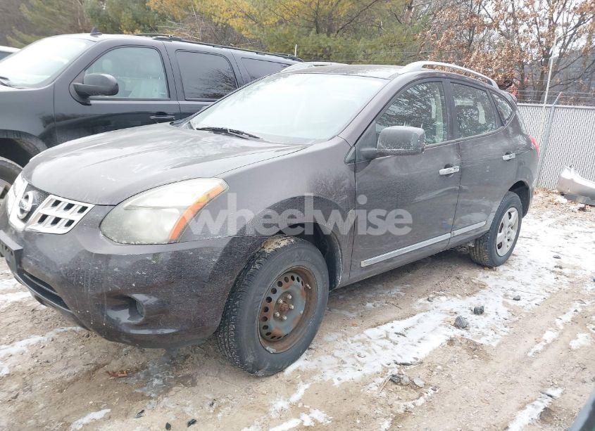 Photo 2 of 2015 Nissan Rogue SELECT S (VIN JN8AS5MT3FW662214)