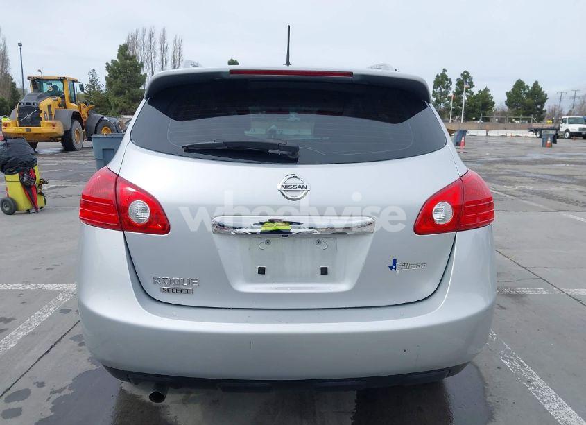 Photo 17 of 2015 Nissan Rogue SELECT S (VIN JN8AS5MT3FW663718)