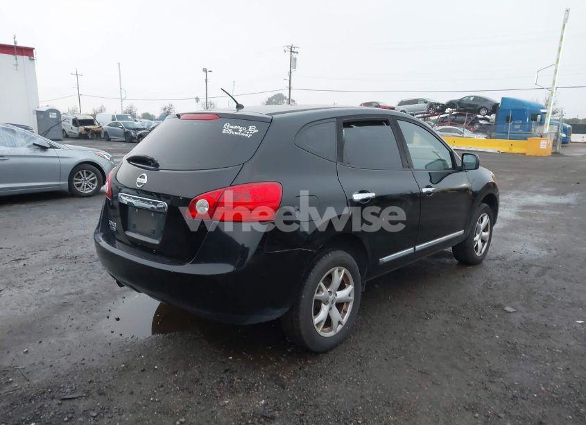Photo 4 of 2015 Nissan Rogue SELECT S (VIN JN8AS5MT3FW671981)