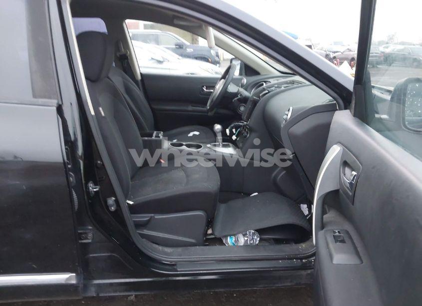 Photo 5 of 2015 Nissan Rogue SELECT S (VIN JN8AS5MT3FW671981)