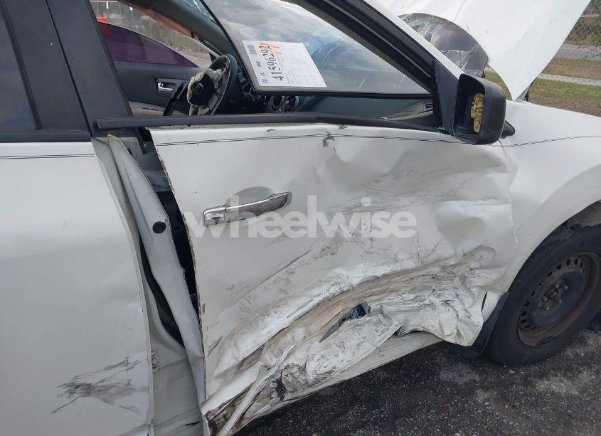 Photo 6 of 2010 Nissan Rogue S (VIN JN8AS5MT4AW002742)