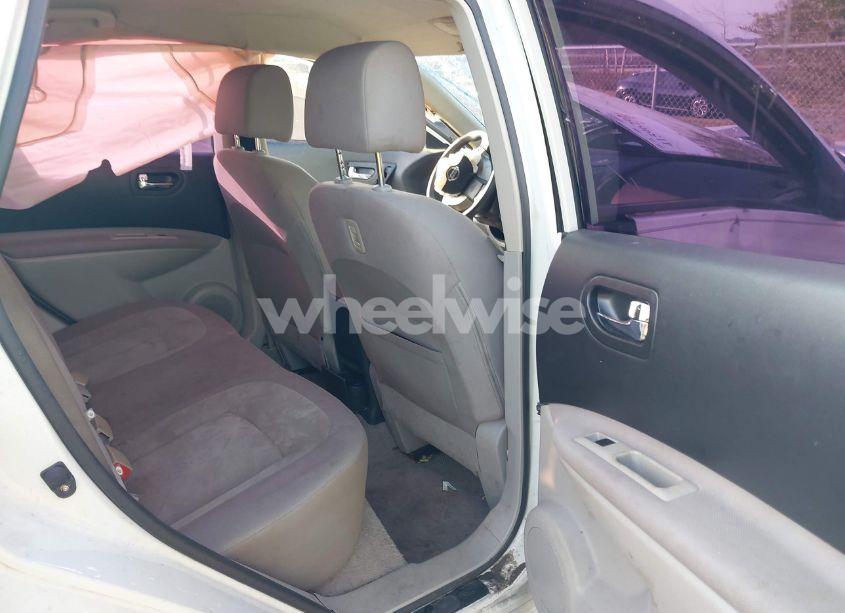 Photo 8 of 2010 Nissan Rogue S (VIN JN8AS5MT4AW002742)