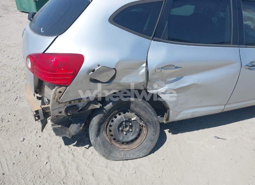 Photo 6 of 2010 Nissan Rogue S (VIN JN8AS5MT4AW011568)