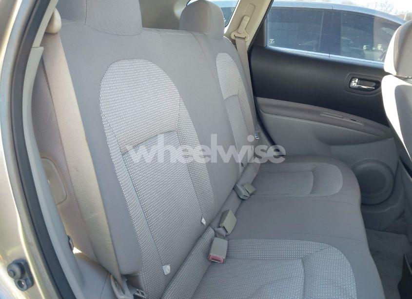 Photo 8 of 2010 Nissan Rogue SL (VIN JN8AS5MT4AW026734)