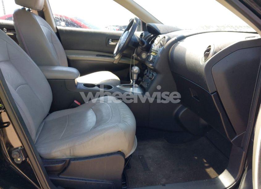 Photo 5 of 2011 Nissan Rogue S (VIN JN8AS5MT4BW156398)