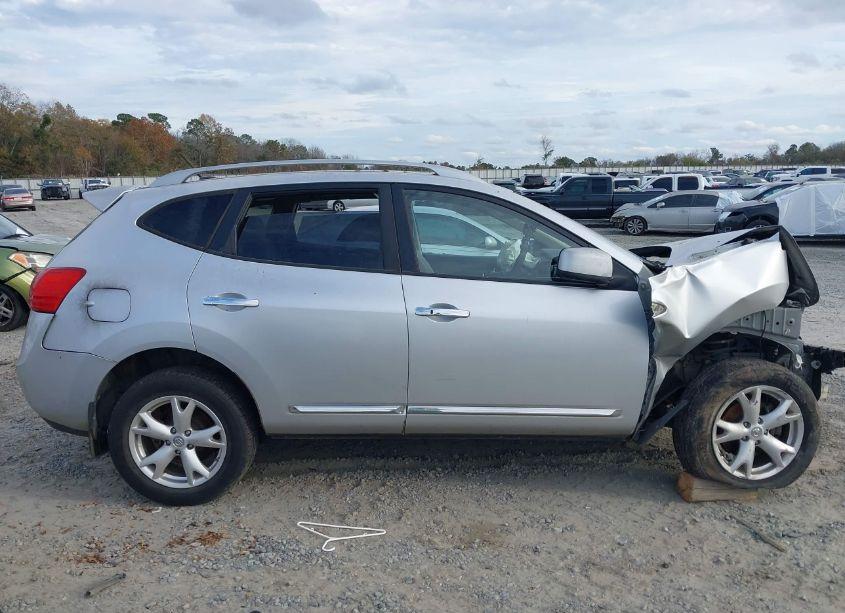 Photo 12 of 2011 Nissan Rogue SV (VIN JN8AS5MT4BW157955)