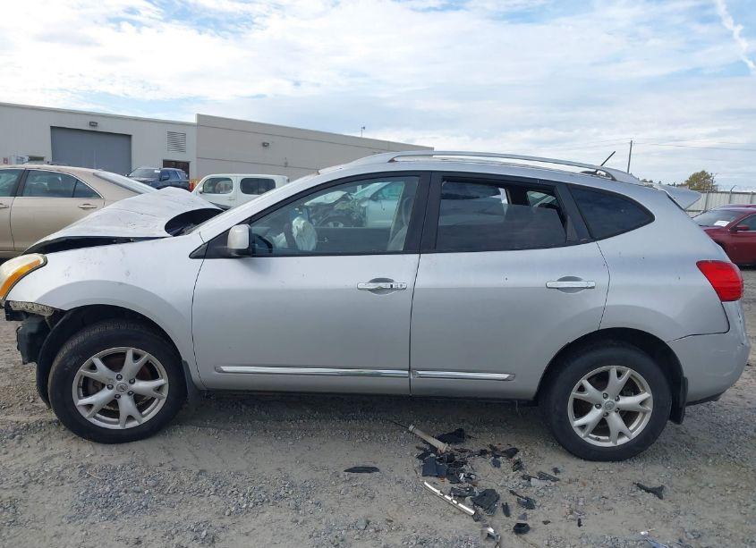 Photo 13 of 2011 Nissan Rogue SV (VIN JN8AS5MT4BW157955)