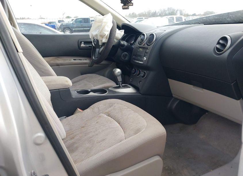 Photo 5 of 2011 Nissan Rogue SV (VIN JN8AS5MT4BW157955)