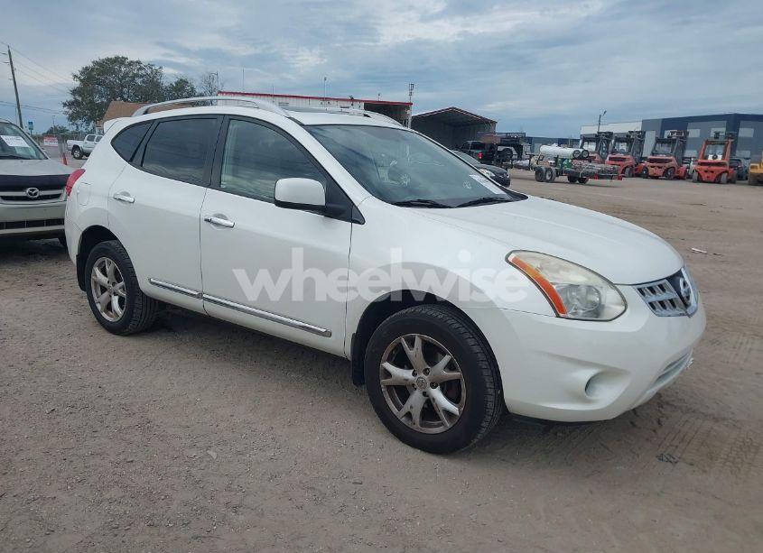 2011 Nissan Rogue SV (VIN JN8AS5MT4BW182063) main photo