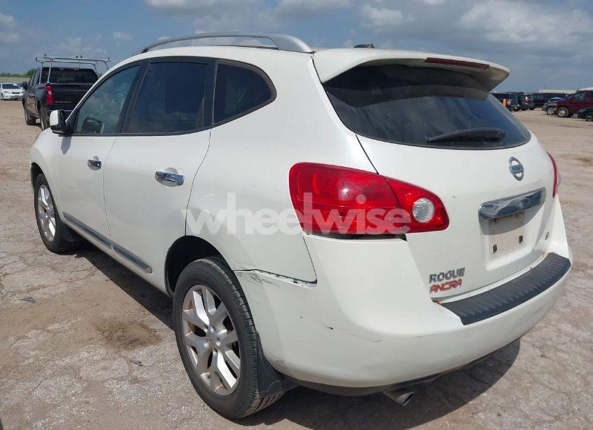 Photo 3 of 2011 Nissan Rogue SV (VIN JN8AS5MT4BW188834)