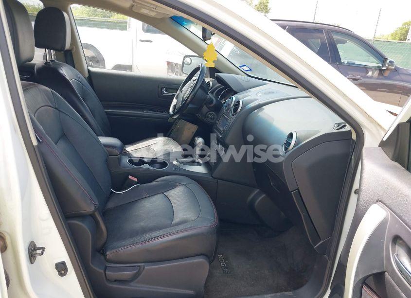 Photo 5 of 2011 Nissan Rogue SV (VIN JN8AS5MT4BW188834)