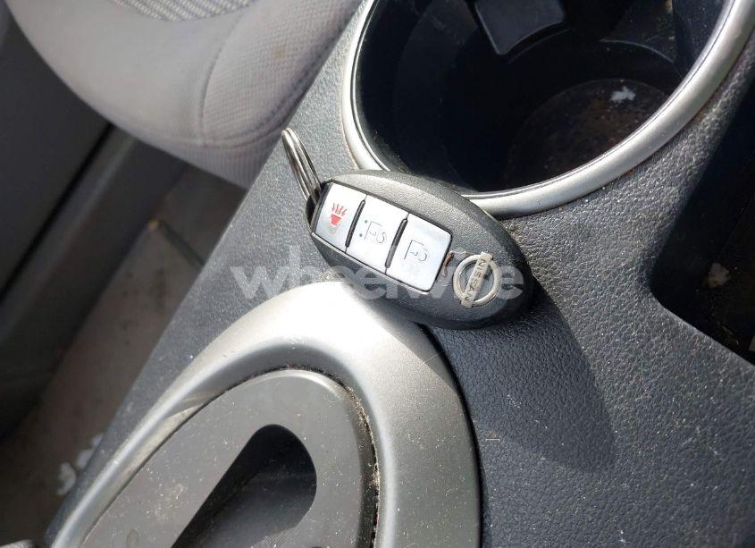 Photo 11 of 2011 Nissan Rogue SV (VIN JN8AS5MT4BW569650)