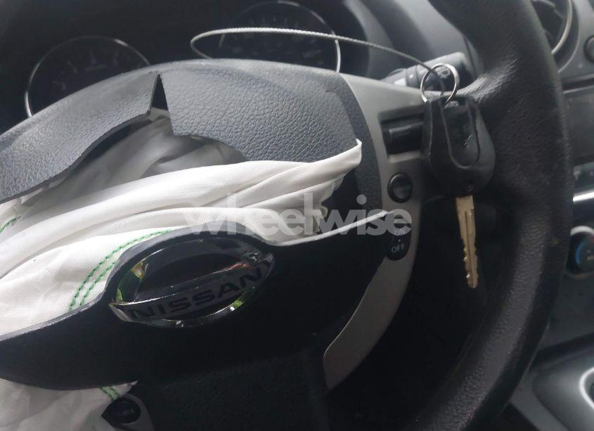 Photo 11 of 2013 Nissan Rogue S (VIN JN8AS5MT4DW026690)