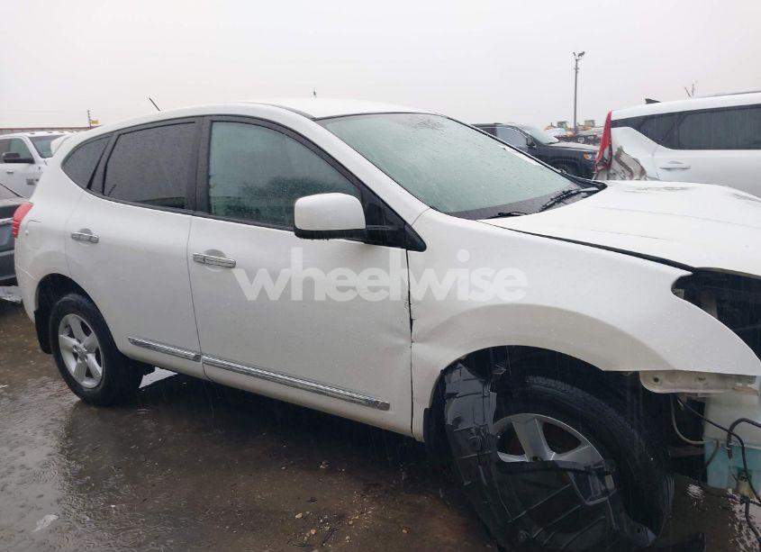 Photo 14 of 2013 Nissan Rogue S (VIN JN8AS5MT4DW026690)