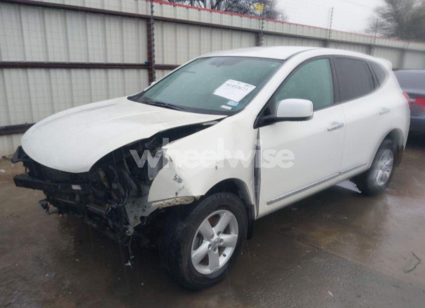 Photo 2 of 2013 Nissan Rogue S (VIN JN8AS5MT4DW026690)