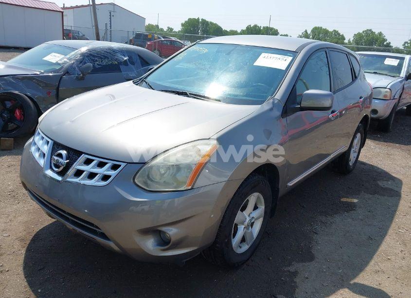 Photo 2 of 2013 Nissan Rogue S (VIN JN8AS5MT4DW041688)