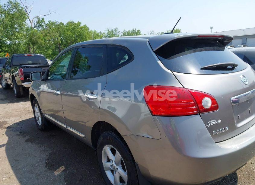 Photo 6 of 2013 Nissan Rogue S (VIN JN8AS5MT4DW041688)