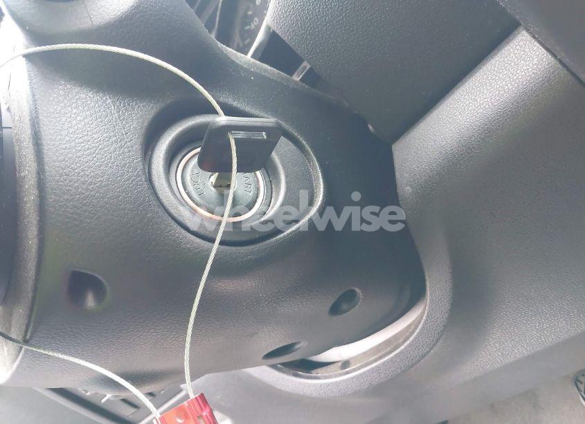 Photo 11 of 2013 Nissan Rogue S (VIN JN8AS5MT4DW519950)