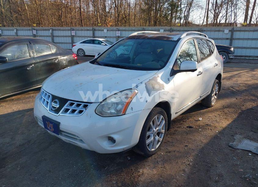 Photo 2 of 2013 Nissan Rogue SV W/SL PKG (VIN JN8AS5MT4DW528910)