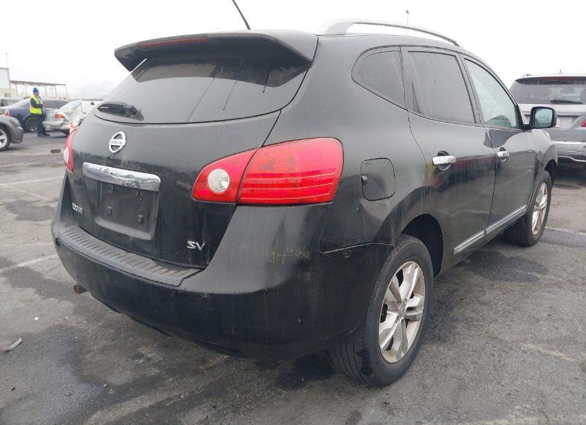 Photo 4 of 2013 Nissan Rogue SV (VIN JN8AS5MT4DW544895)