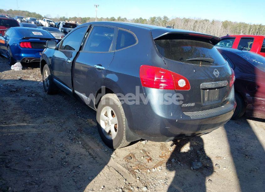 Photo 3 of 2013 Nissan Rogue S (VIN JN8AS5MT4DW555363)