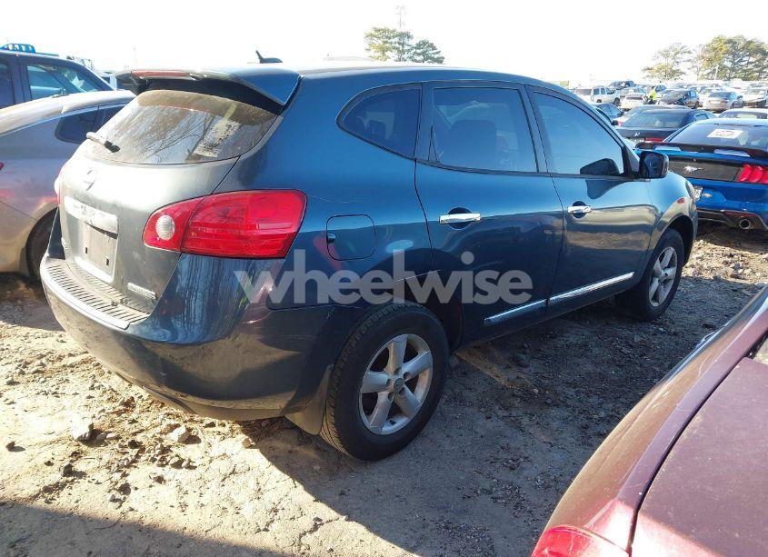 Photo 4 of 2013 Nissan Rogue S (VIN JN8AS5MT4DW555363)