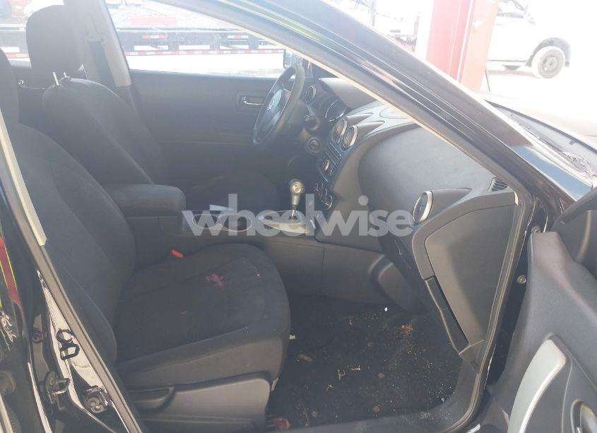 Photo 5 of 2014 Nissan Rogue SELECT S (VIN JN8AS5MT4EW608791)