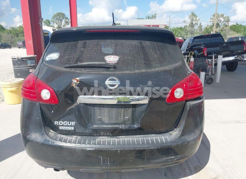 Photo 6 of 2014 Nissan Rogue SELECT S (VIN JN8AS5MT4EW608791)