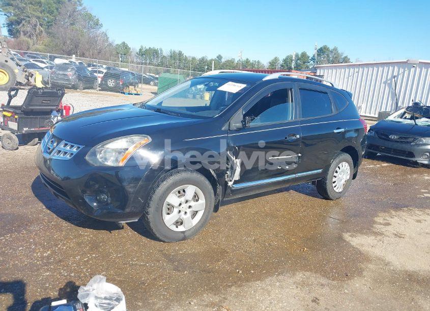 Photo 2 of 2014 Nissan Rogue SELECT S (VIN JN8AS5MT4EW620648)