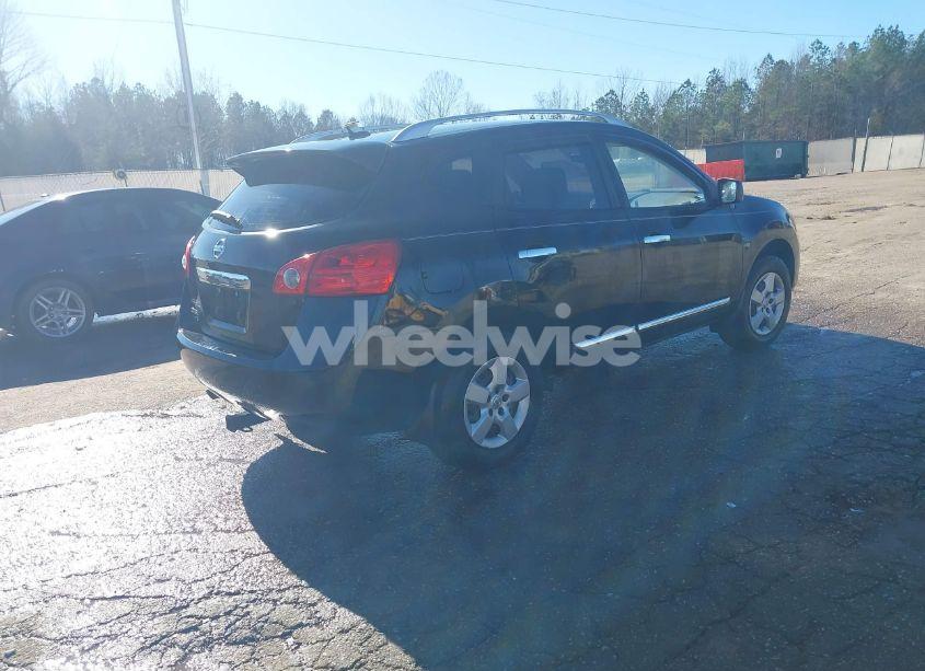 Photo 4 of 2014 Nissan Rogue SELECT S (VIN JN8AS5MT4EW620648)