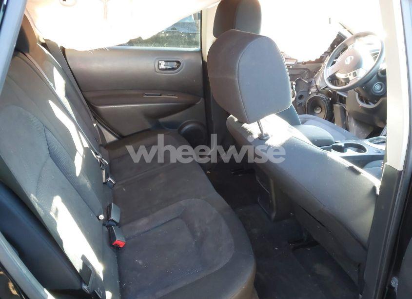 Photo 8 of 2015 Nissan Rogue SELECT S (VIN JN8AS5MT4FW150476)