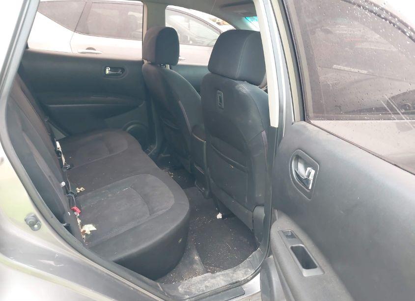 Photo 8 of 2015 Nissan Rogue SELECT S (VIN JN8AS5MT4FW151496)