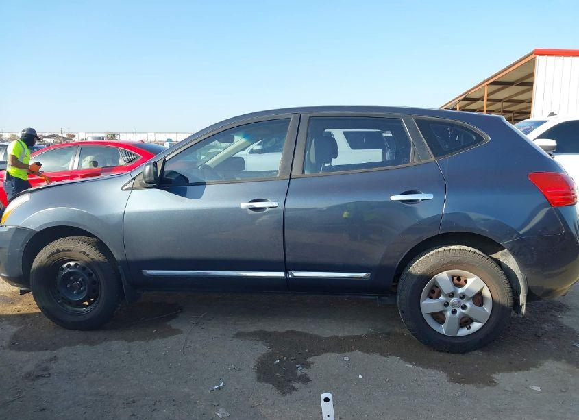 Photo 14 of 2015 Nissan Rogue SELECT S (VIN JN8AS5MT4FW155855)
