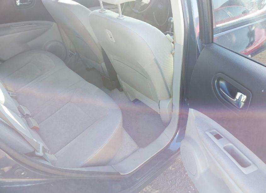 Photo 8 of 2015 Nissan Rogue SELECT S (VIN JN8AS5MT4FW155855)