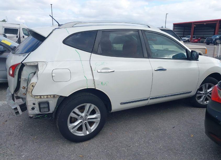 Photo 13 of 2015 Nissan Rogue SELECT S (VIN JN8AS5MT4FW162174)