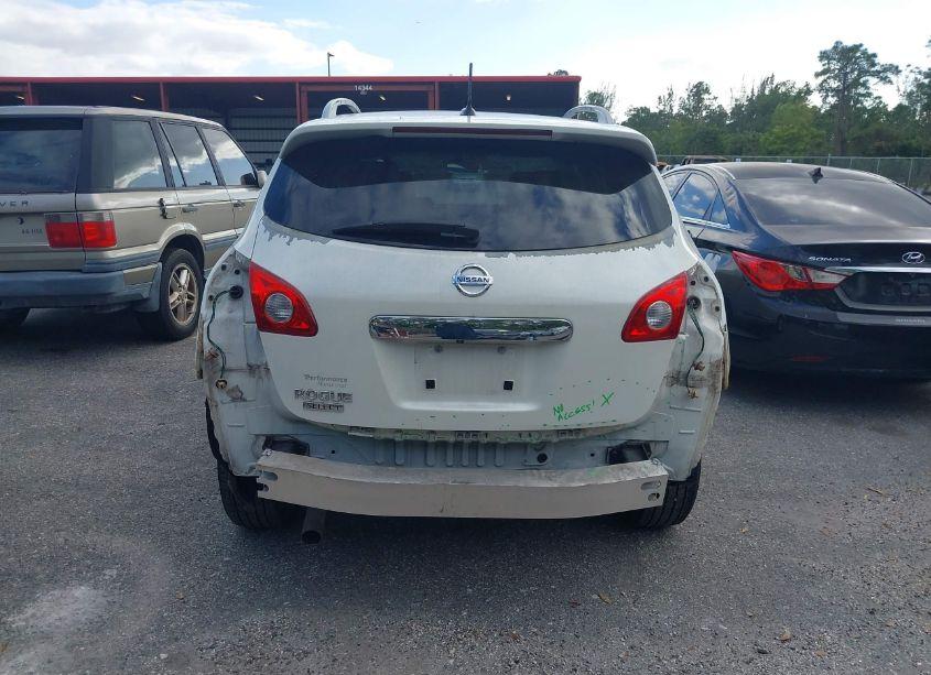 Photo 16 of 2015 Nissan Rogue SELECT S (VIN JN8AS5MT4FW162174)