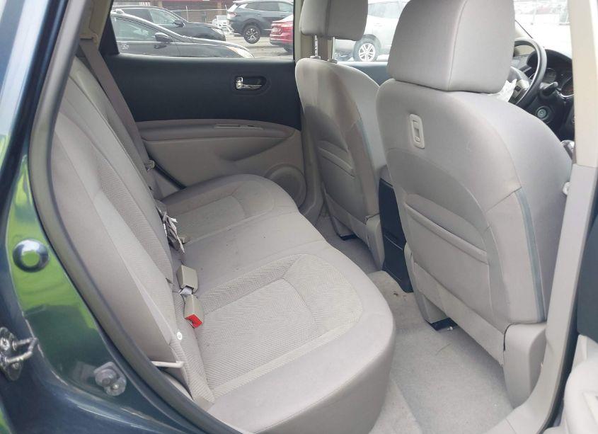 Photo 8 of 2015 Nissan Rogue SELECT S (VIN JN8AS5MT4FW162787)