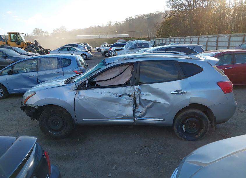 Photo 13 of 2015 Nissan Rogue SELECT S (VIN JN8AS5MT4FW164801)