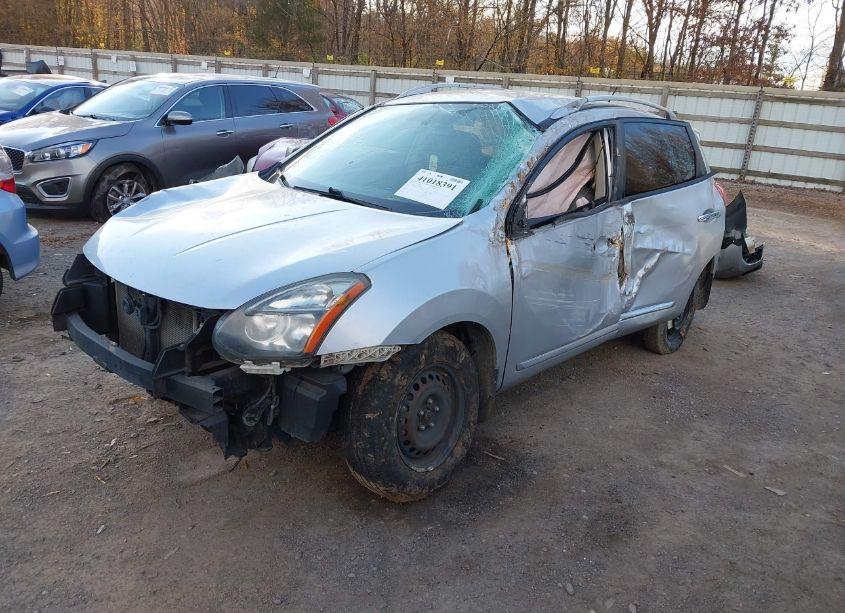 Photo 2 of 2015 Nissan Rogue SELECT S (VIN JN8AS5MT4FW164801)