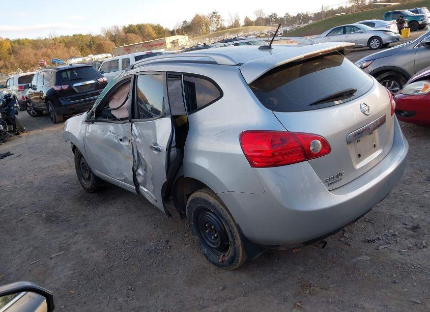 Photo 3 of 2015 Nissan Rogue SELECT S (VIN JN8AS5MT4FW164801)