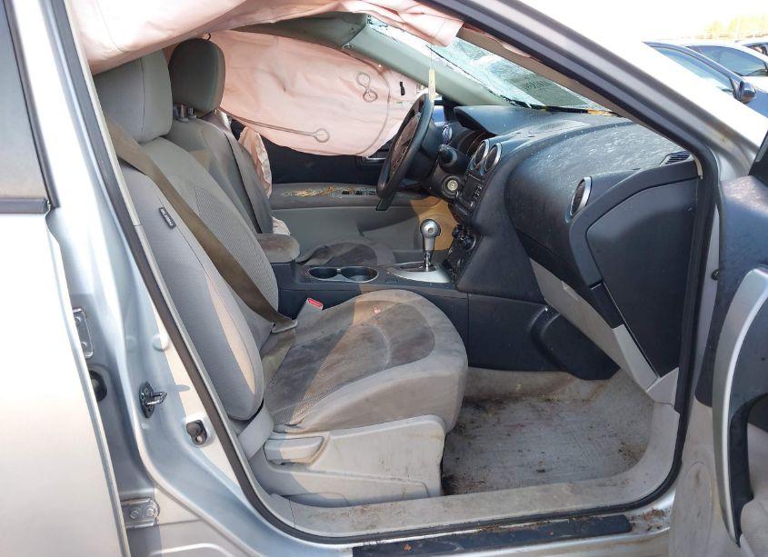 Photo 5 of 2015 Nissan Rogue SELECT S (VIN JN8AS5MT4FW164801)