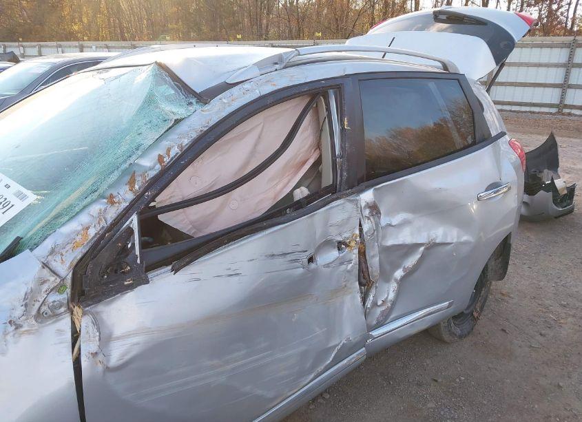 Photo 6 of 2015 Nissan Rogue SELECT S (VIN JN8AS5MT4FW164801)