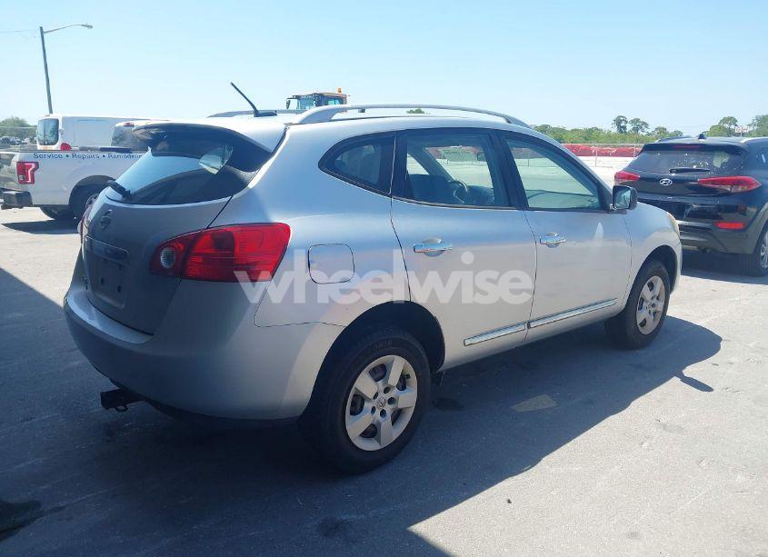 Photo 4 of 2015 Nissan Rogue SELECT S (VIN JN8AS5MT4FW658611)