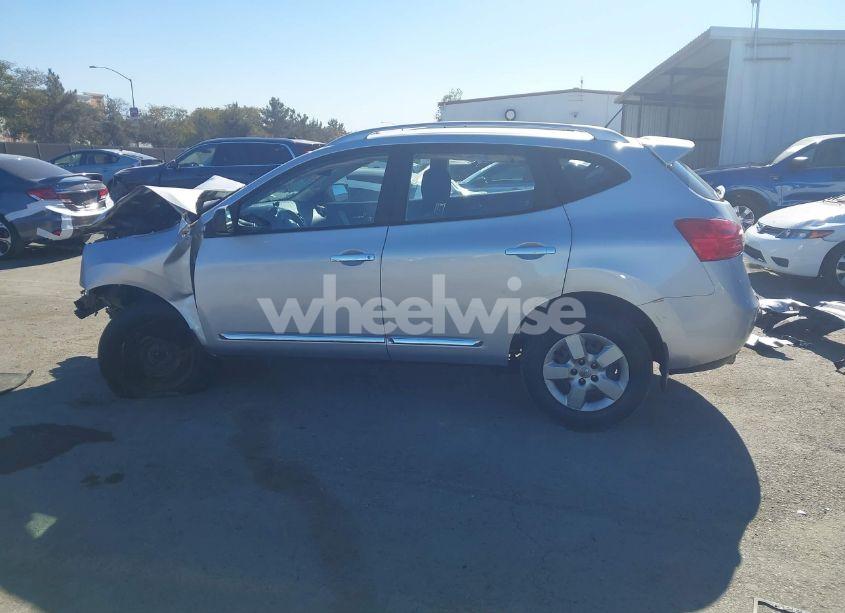 Photo 15 of 2015 Nissan Rogue SELECT S (VIN JN8AS5MT4FW663405)