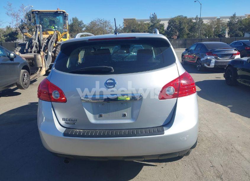 Photo 17 of 2015 Nissan Rogue SELECT S (VIN JN8AS5MT4FW663405)