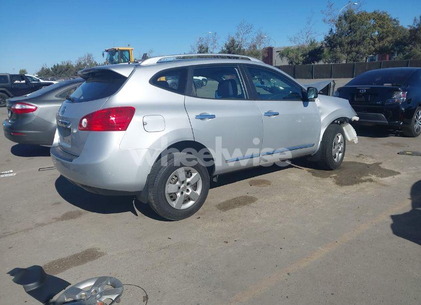 Photo 4 of 2015 Nissan Rogue SELECT S (VIN JN8AS5MT4FW663405)