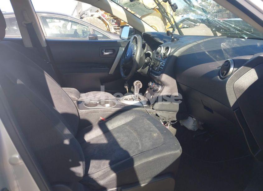 Photo 5 of 2015 Nissan Rogue SELECT S (VIN JN8AS5MT4FW663405)