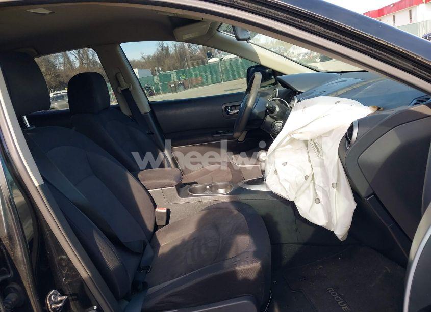 Photo 5 of 2010 Nissan Rogue S (VIN JN8AS5MT5AW002510)