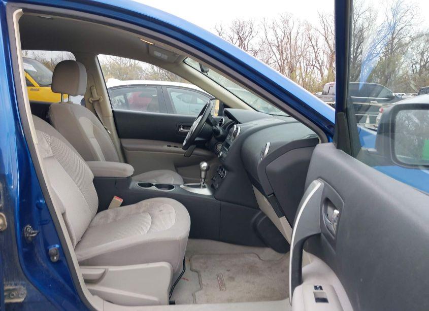 Photo 5 of 2010 Nissan Rogue SL (VIN JN8AS5MT5AW003740)