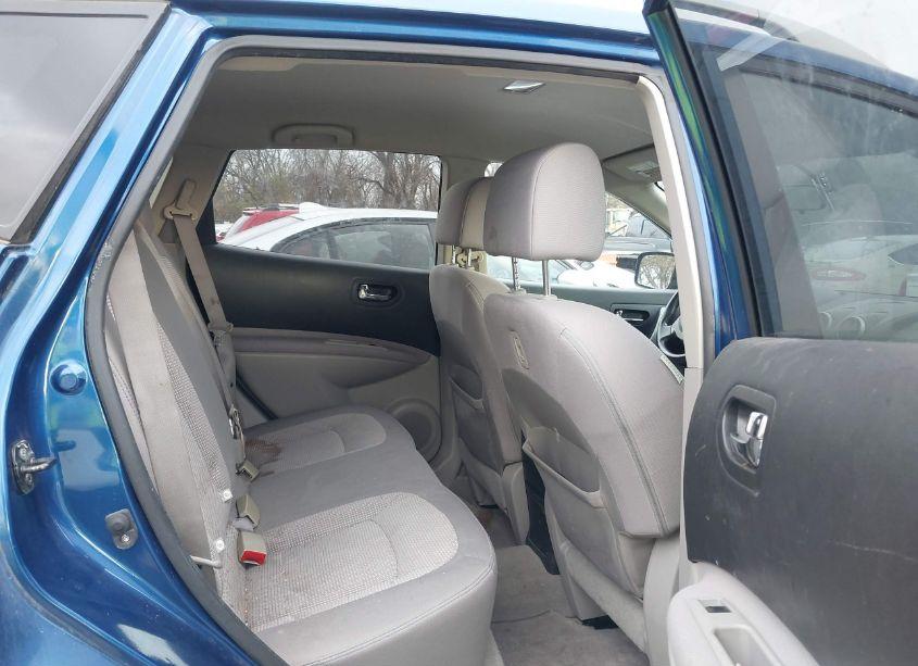 Photo 8 of 2010 Nissan Rogue SL (VIN JN8AS5MT5AW003740)